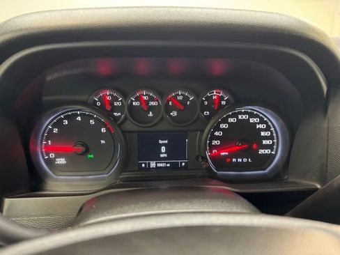 Used 2022 Chevrolet Silverado 2500 Custom w/ Custom Value Package AWD/4WD image 9