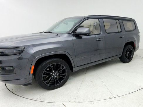 Used 2022 Jeep Grand Wagoneer Series II image 4