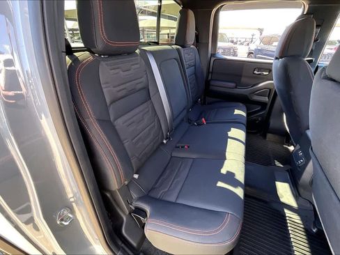 Used 2024 Nissan Frontier PRO-4X w/ Pro Convenience Package image 19