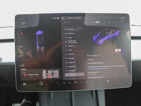 Used 2024 Tesla Model Y Long Range RWD image 23