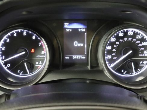 Used 2023 Toyota Camry SE image 11
