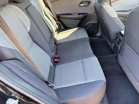 Used 2023 Nissan Rogue SV FWD image 25