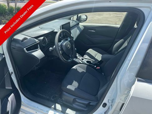 Used 2020 Toyota Corolla LE FWD image 9