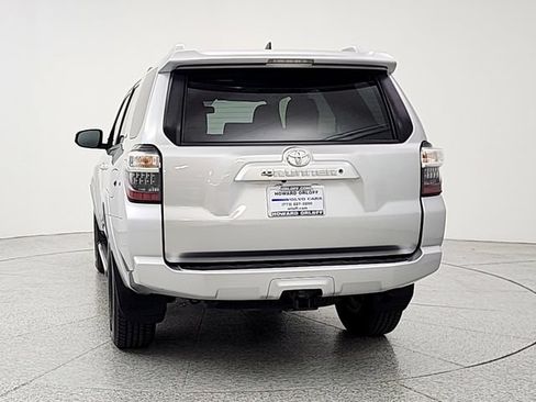 Used 2016 Toyota 4Runner SR5 AWD/4WD image 6