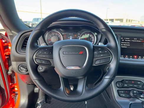 Used 2023 Dodge Challenger R/T Scat Pack w/ Scat Pack Stripe image 18