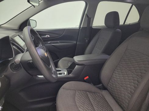 Used 2018 Chevrolet Equinox LT image 17