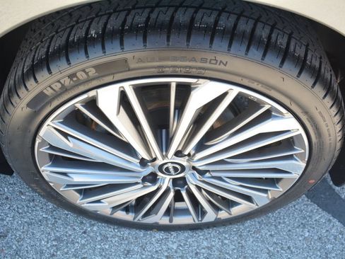 Used 2023 Nissan Altima 2.5 SL AWD/4WD image 23