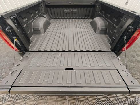 Used 2025 GMC Sierra 1500 Denali Ultimate AWD/4WD image 29