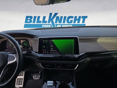 Used 2024 Volkswagen Atlas SEL Premium R-Line image 11