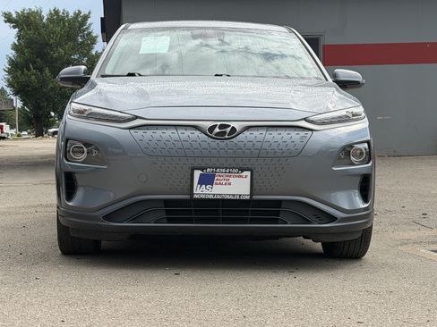 Used 2021 Hyundai Kona Limited w/ Cargo Package FWD image 9