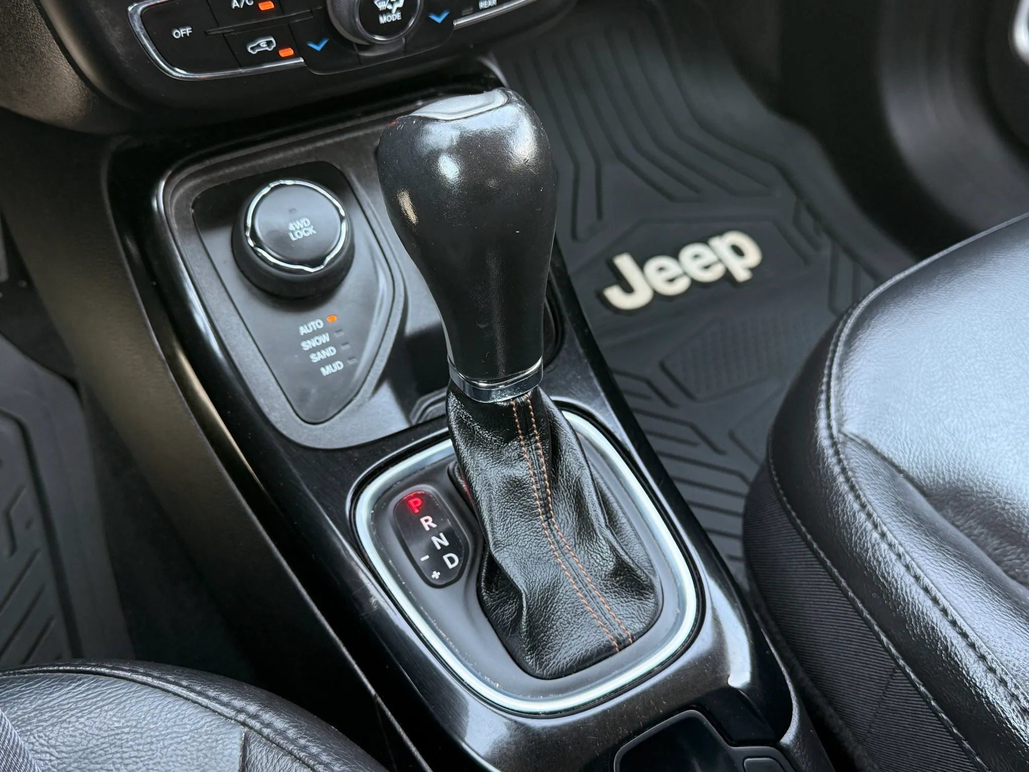 Used 2019 Jeep Compass Limited AWD/4WD image 28