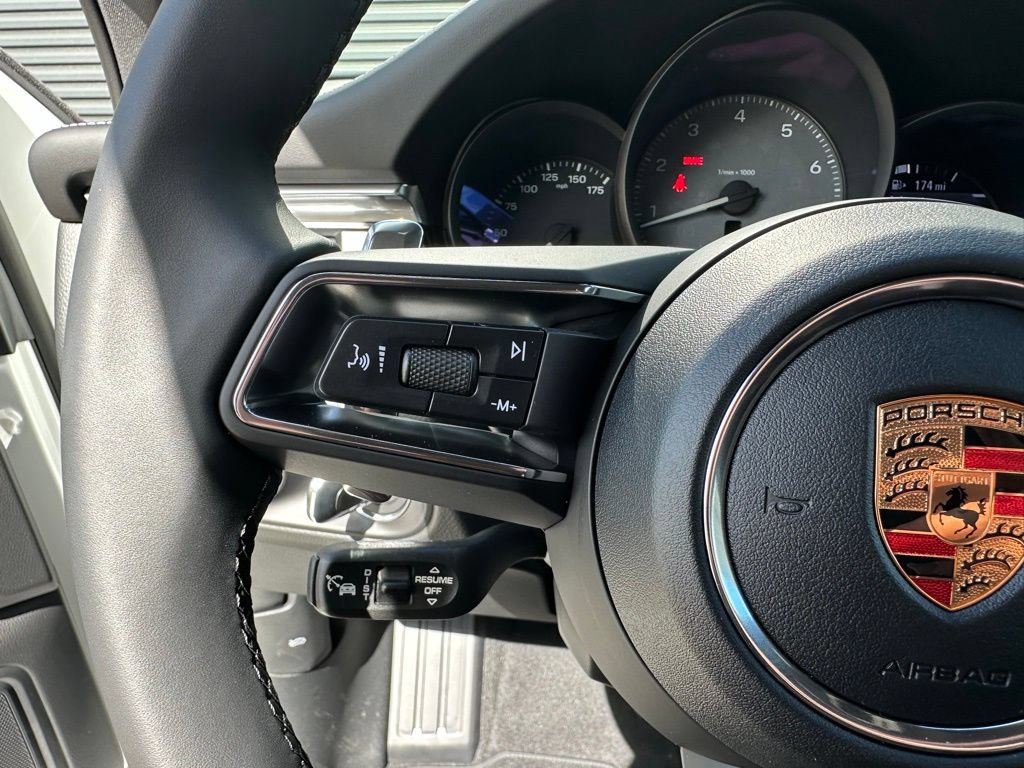 Certified 2026 Porsche Macan S AWD/4WD image 19