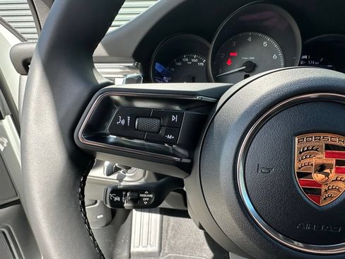 Used 2026 Porsche Macan S AWD/4WD image 19
