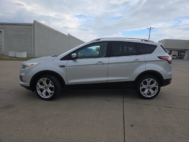 Used 2018 Ford Escape Titanium AWD/4WD image 2