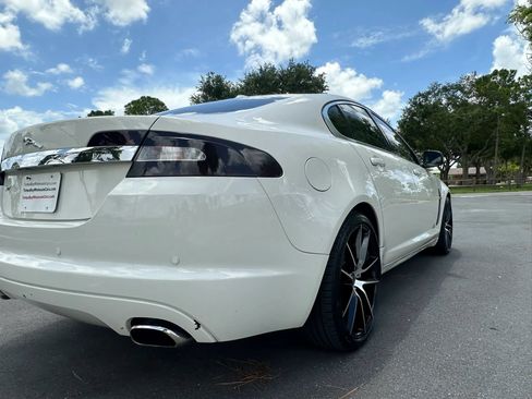 Used 2009 Jaguar XF Luxury RWD image 9