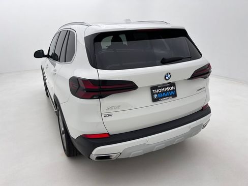 Used 2024 BMW X5 xDrive40i AWD/4WD image 8