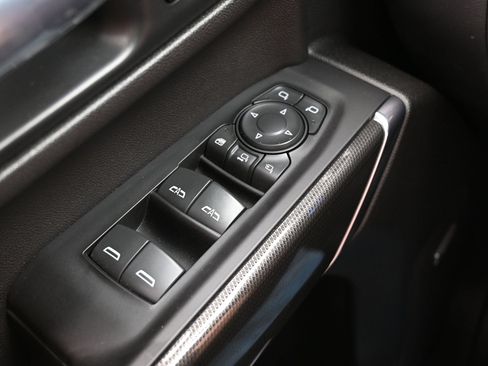 Used 2022 GMC Sierra 2500 AT4 w/ AT4 Premium Plus Package AWD/4WD image 25