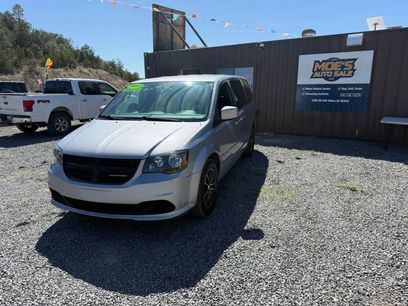 Used 2017 Dodge Grand Caravan SE
