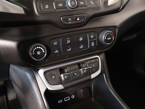 Used 2022 GMC Terrain SLE AWD/4WD image 7