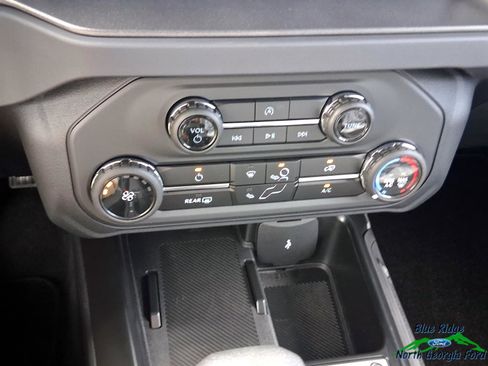 New 2025 Ford Bronco 4-Door image 20