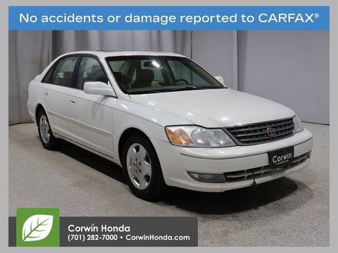 Used 2004 Toyota Avalon XLS image 1