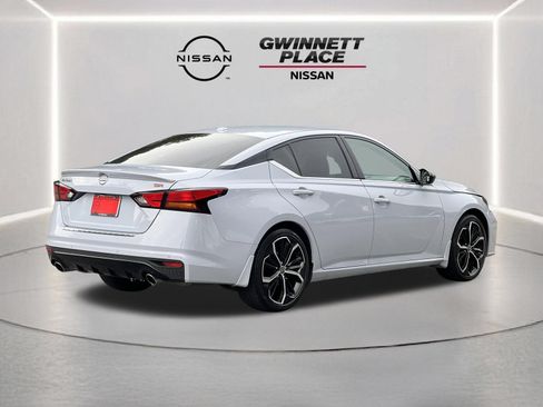 Certified 2023 Nissan Altima 2.5 SR FWD image 25