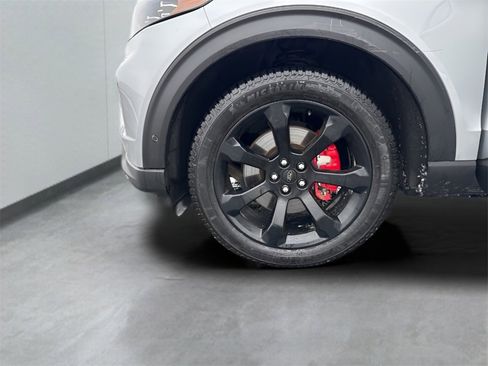 Used 2020 Ford Explorer ST w/ ST Street Pack image 41