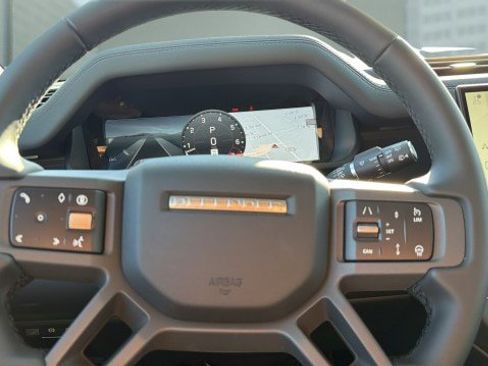 New 2026 Land Rover Defender 110 S image 27