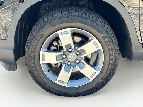 Certified 2025 Honda Ridgeline RTL image 36