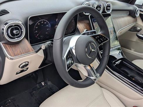 New 2026 Mercedes-Benz GLC 300 image 3