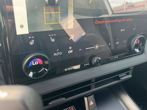 New 2026 Toyota C-HR image 26