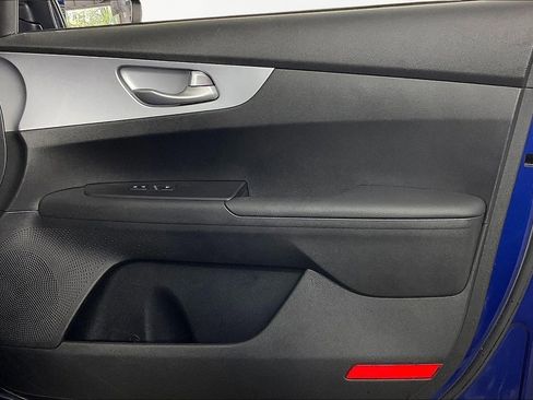 Used 2023 Kia Forte LXS FWD image 26
