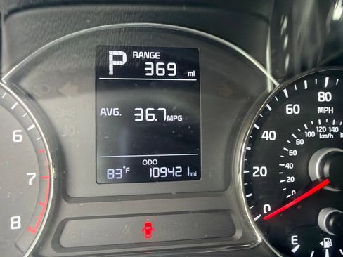 Used 2017 Kia Forte LX FWD image 8