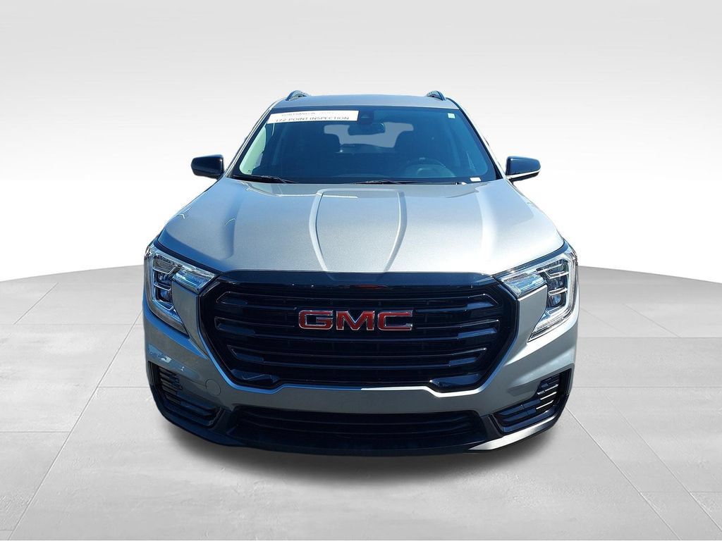 Used 2024 GMC Terrain SLE w/ Driver Convenience Package AWD/4WD image 8