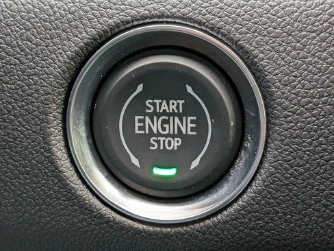 New 2026 GMC Acadia Denali w/ Super Cruise Package FWD image 30
