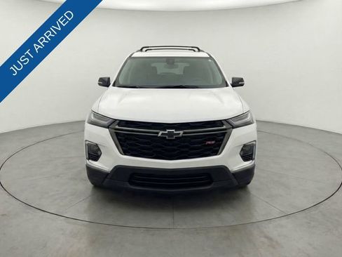 Used 2023 Chevrolet Traverse RS image 5
