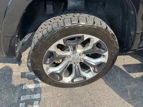 Used 2021 RAM 1500 Limited AWD/4WD image 14