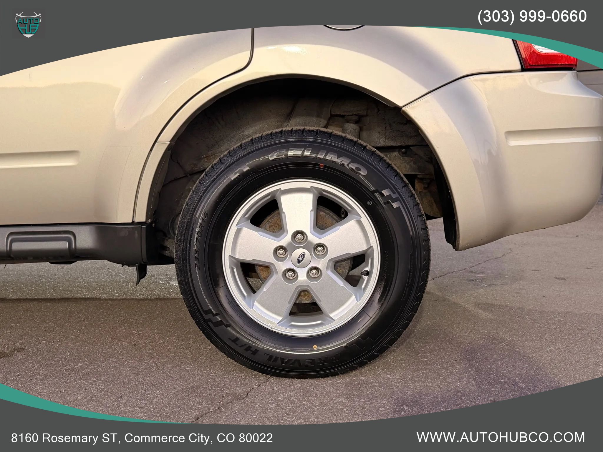 Used 2011 Ford Escape XLT w/ 203A Rapid Spec Order Code AWD/4WD image 24