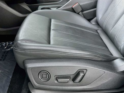 Certified 2023 Audi Q4 e-tron Premium Plus AWD/4WD image 17