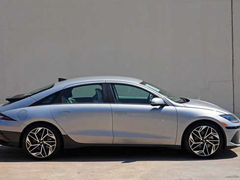 Used 2023 Hyundai Ioniq 6 SEL RWD image 50