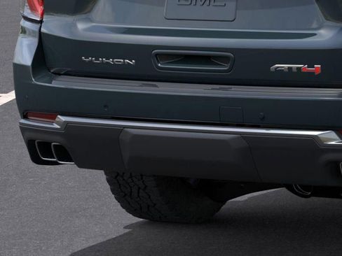New 2025 GMC Yukon XL AT4 image 14