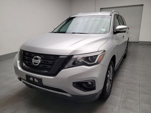 Used 2017 Nissan Pathfinder SL AWD/4WD image 15