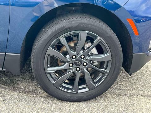 Used 2022 Chevrolet Equinox RS w/ LPO, Floor Liner Package AWD/4WD image 7