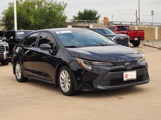Used 2023 Toyota Corolla LE w/ LE Convenience Package FWD video 2