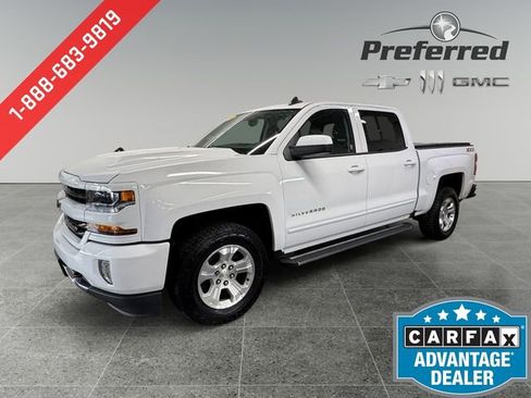 Used 2018 Chevrolet Silverado 1500 LT w/ LT Plus Package AWD/4WD image 11