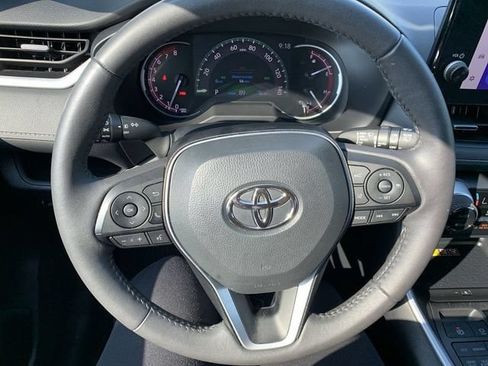 Certified 2023 Toyota RAV4 XLE Premium AWD/4WD image 19
