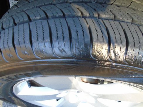 Used 2012 RAM 1500 Express image 25