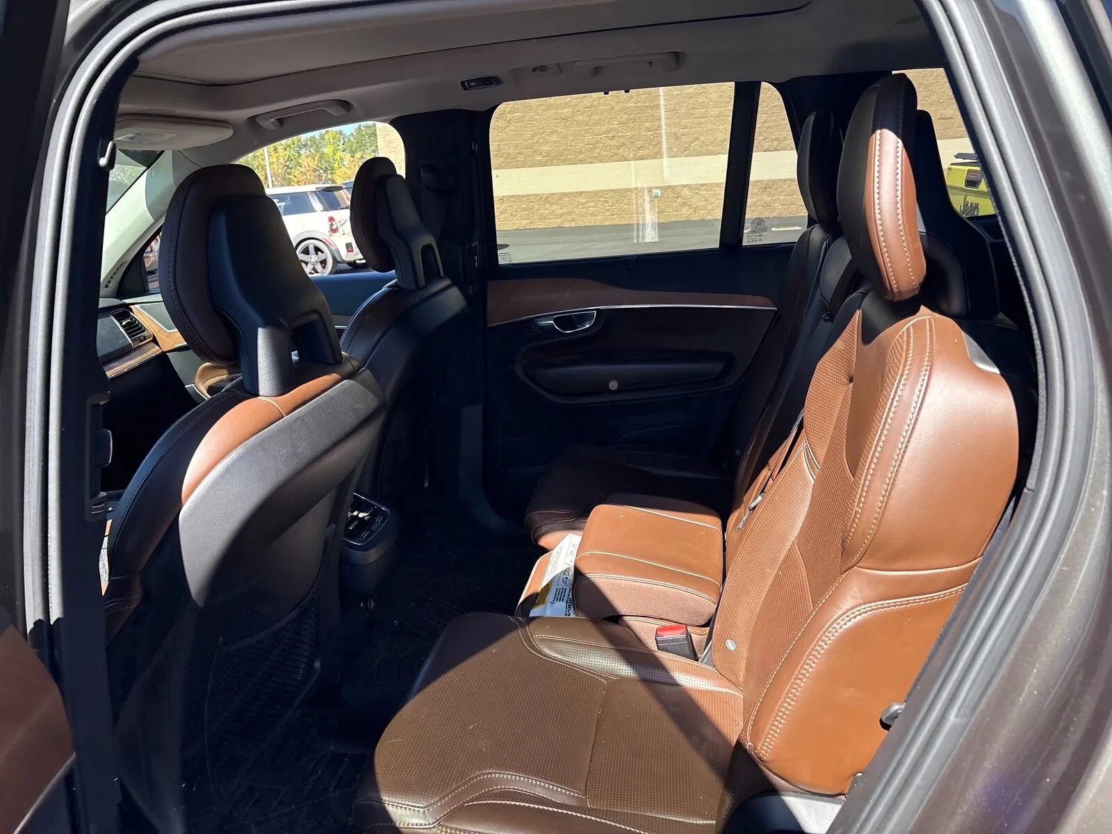 Used 2018 Volvo XC90 T6 Inscription w/ Convenience Package AWD/4WD image 5