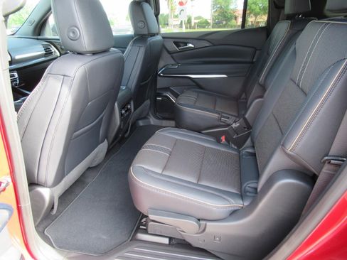 New 2026 Chevrolet Traverse High Country FWD image 35