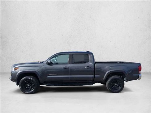 Used 2019 Toyota Tacoma SR5 image 9